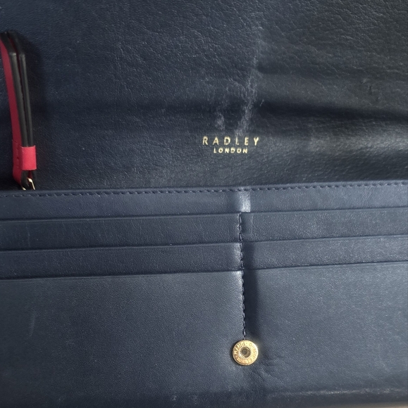 740 RADLEY London  Womens Smooth Soft Leather Flapover Wallet 7"W  3.7"H  1"D - Picture 5 of 9
